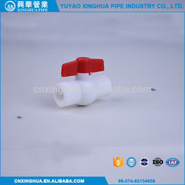 Valvola a sfera leggera di PPR, installazione conveniente degli accessori per tubi del PVC