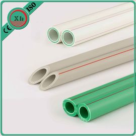 Tubi di plastica leggero di PPR una lunghezza di 16 - 110 millimetri per i sistemi di riscaldamento